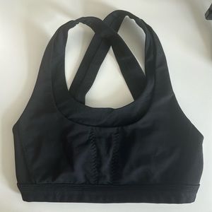 Lululemon Run: Stuff Your Bra ll